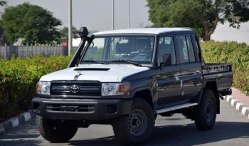 TOYOTA LAND CRUISER 79 DOUBLE CAB PICKUP LIMITED LX V8 4.5L full