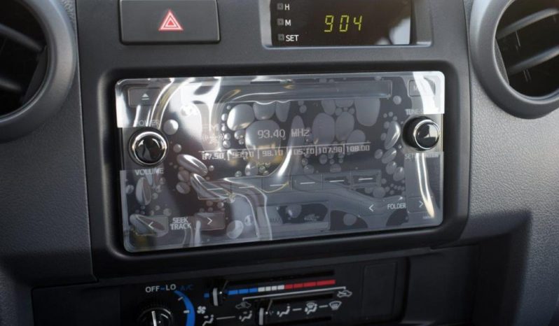 TOYOTA LAND CRUISER 79 DOUBLE CAB PICKUP LIMITED LX V8 4.5L full