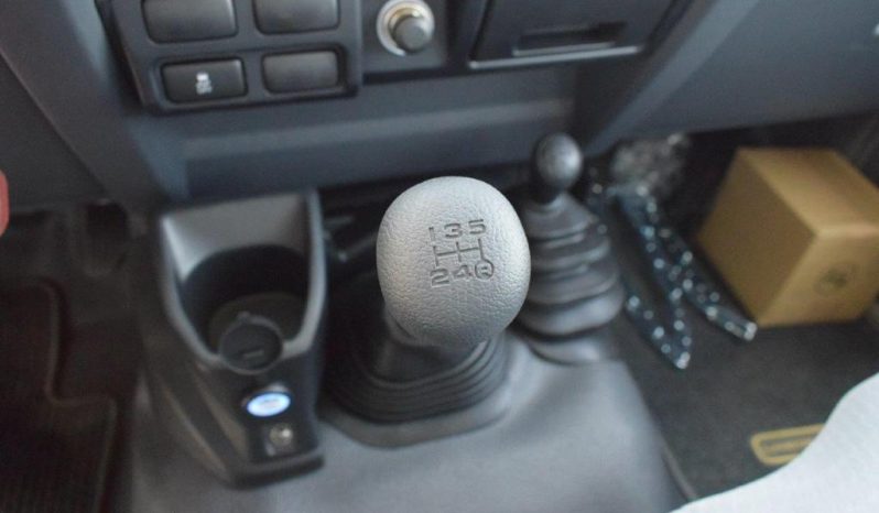 TOYOTA LAND CRUISER 79 DOUBLE CAB PICKUP LIMITED LX V8 4.5L full