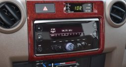 TOYOTA LANDCRUISER 76 HARDTOP DLX